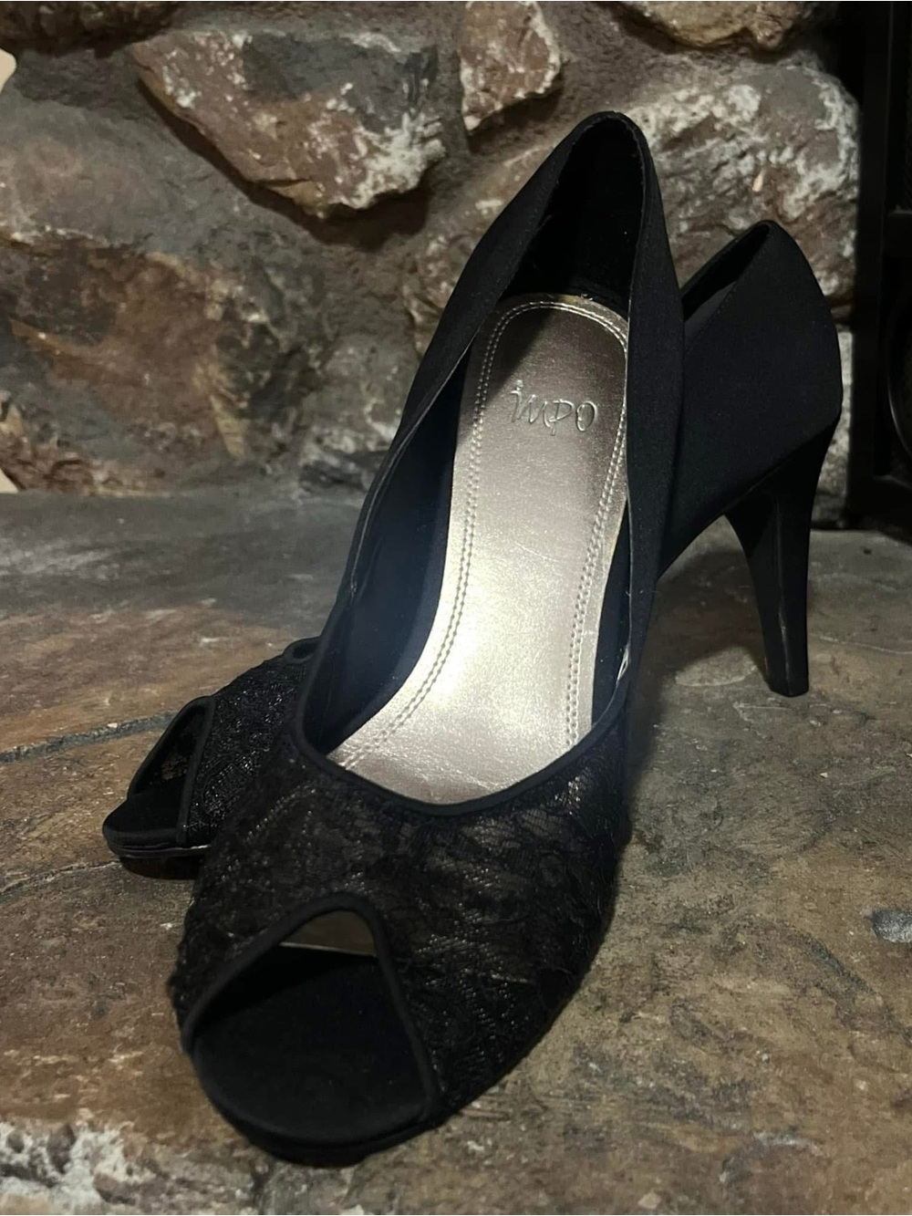 NIB Black Lace / Gabardine Open
Toe Heels Pumps Shoes by IMPO - 10M